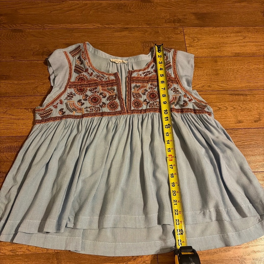 Lucky Brand Embroidered Pinstripe Babydoll Top Blue White XL Boho Cap Sleeve - Picture 6 of 9